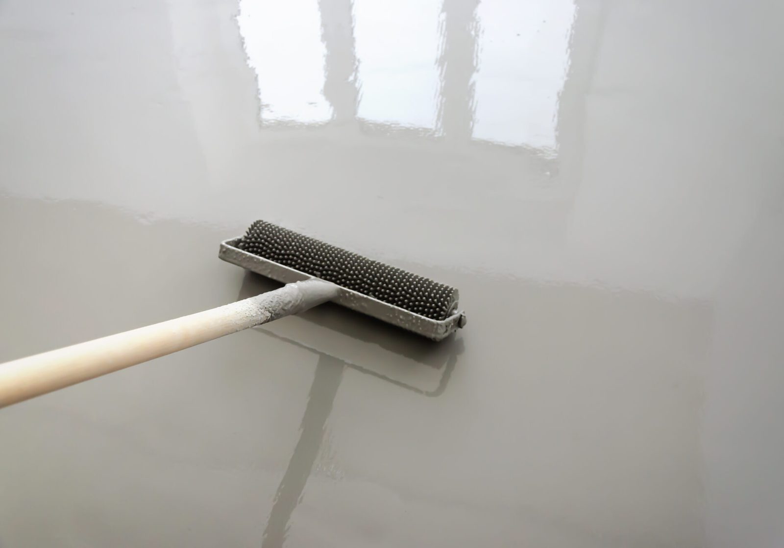 leveling compound leveling roller